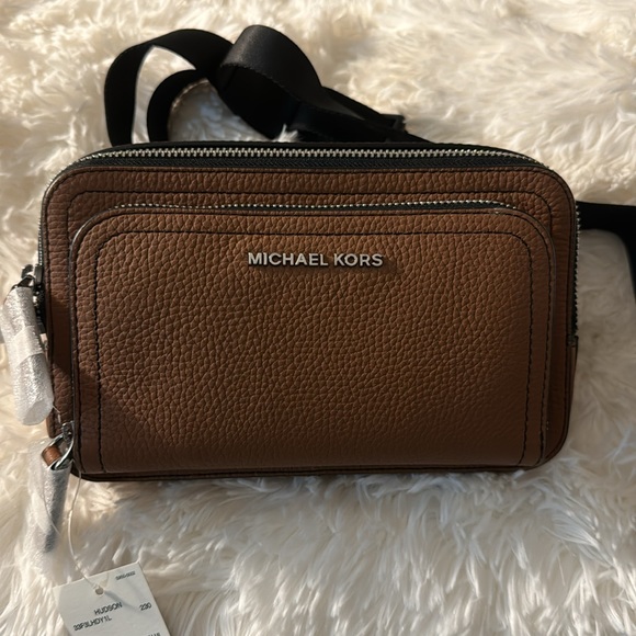 Brandnew MK Belt Bag - Picture 2 of 4